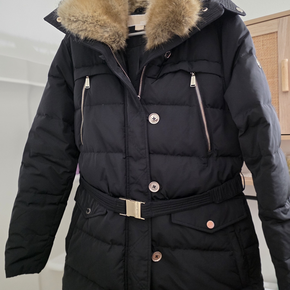 MICHAEL Michael Kors Black Puffer Jacket with Fur Collar